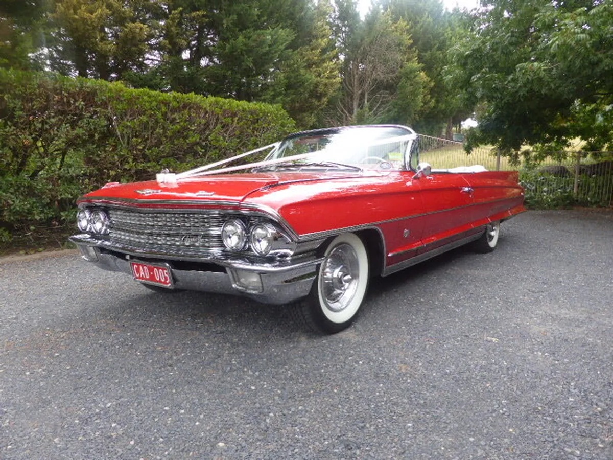 Cadillac-62-1962-Red-White-5