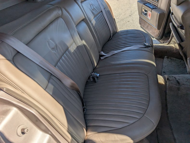 Cadillac-Brougham-1990-Light-Antelope-Metal-Beige-11