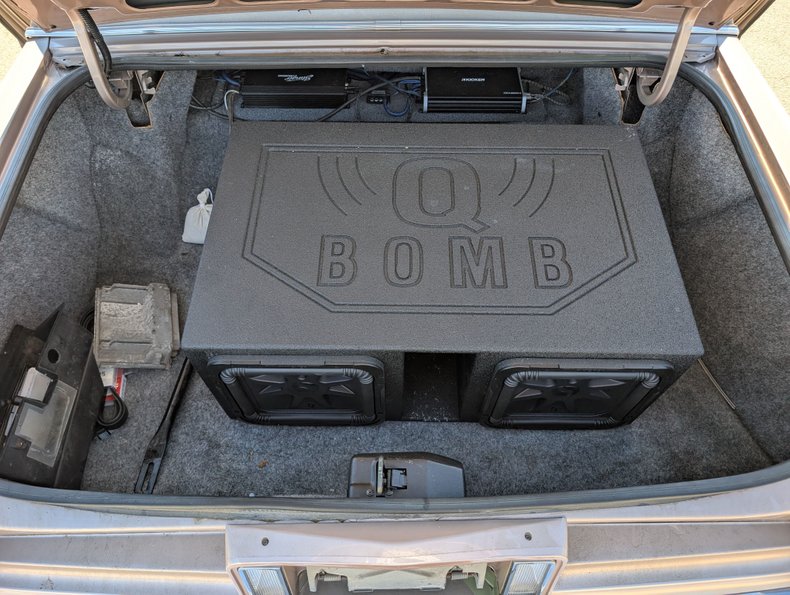 Cadillac-Brougham-1990-Light-Antelope-Metal-Beige-12