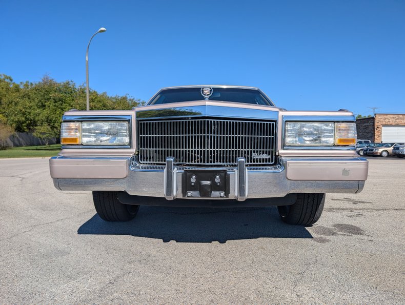 Cadillac-Brougham-1990-Light-Antelope-Metal-Beige-3