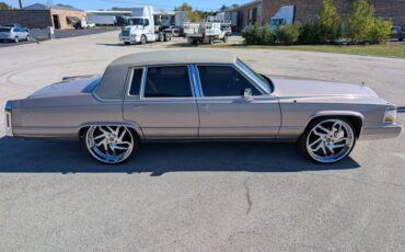Cadillac-Brougham-1990-Light-Antelope-Metal-Beige-31