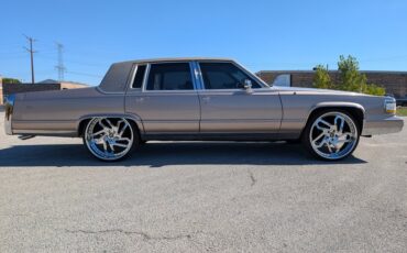 Cadillac-Brougham-1990-Light-Antelope-Metal-Beige-32