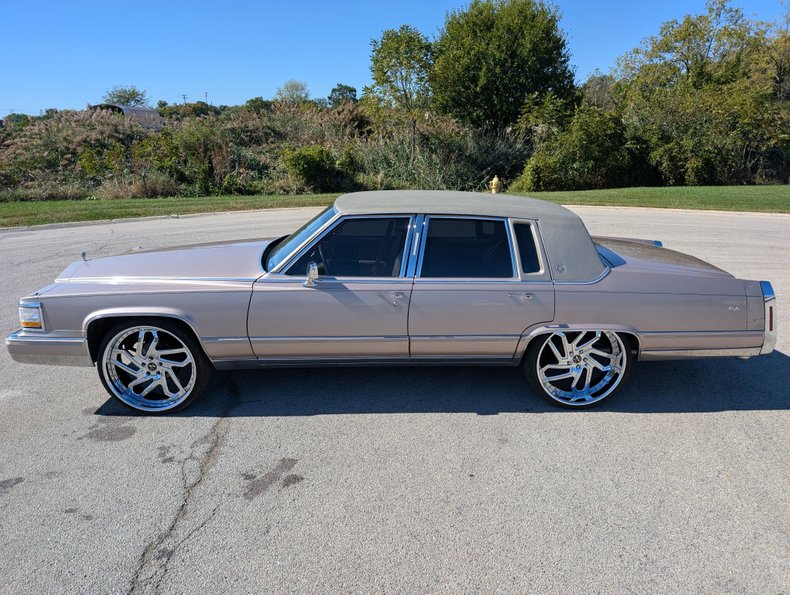 Cadillac-Brougham-1990-Light-Antelope-Metal-Beige-36