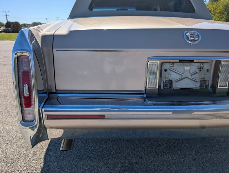 Cadillac-Brougham-1990-Light-Antelope-Metal-Beige-43