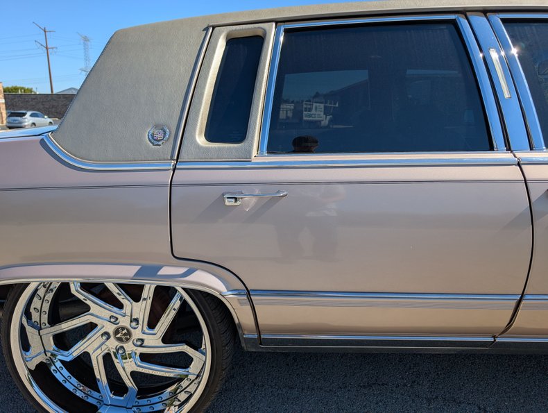 Cadillac-Brougham-1990-Light-Antelope-Metal-Beige-49