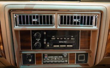 Cadillac-Brougham-with-46k-original-miles-1987-Sedan-39