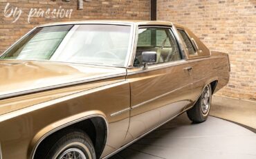 Cadillac-Coupe-DeVille-1979-Coupe-18