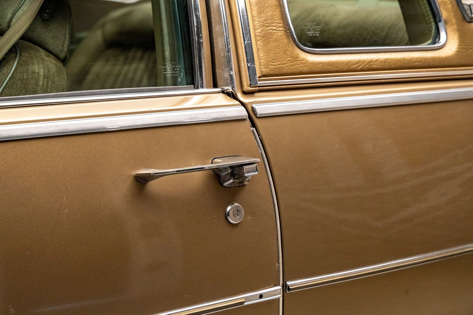 Cadillac-Coupe-DeVille-1979-Coupe-21