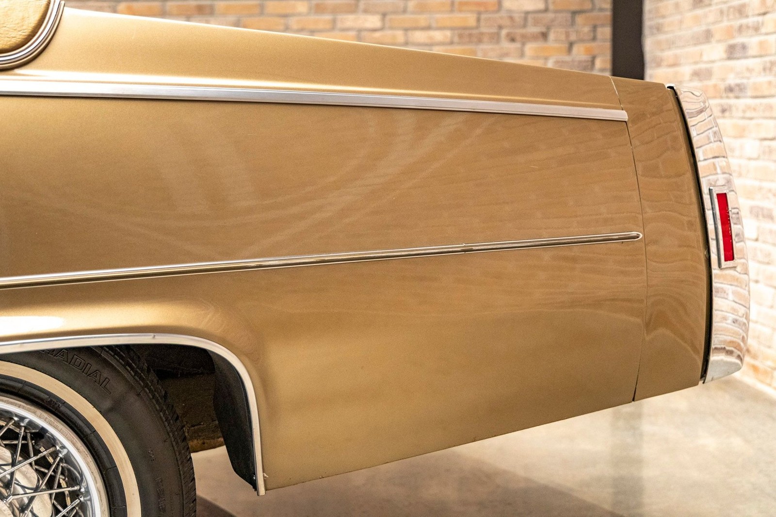 Cadillac-Coupe-DeVille-1979-Coupe-23