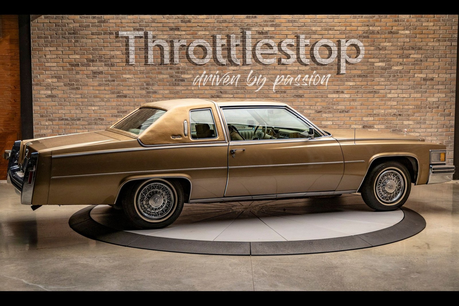 Cadillac-Coupe-DeVille-1979-Coupe-3