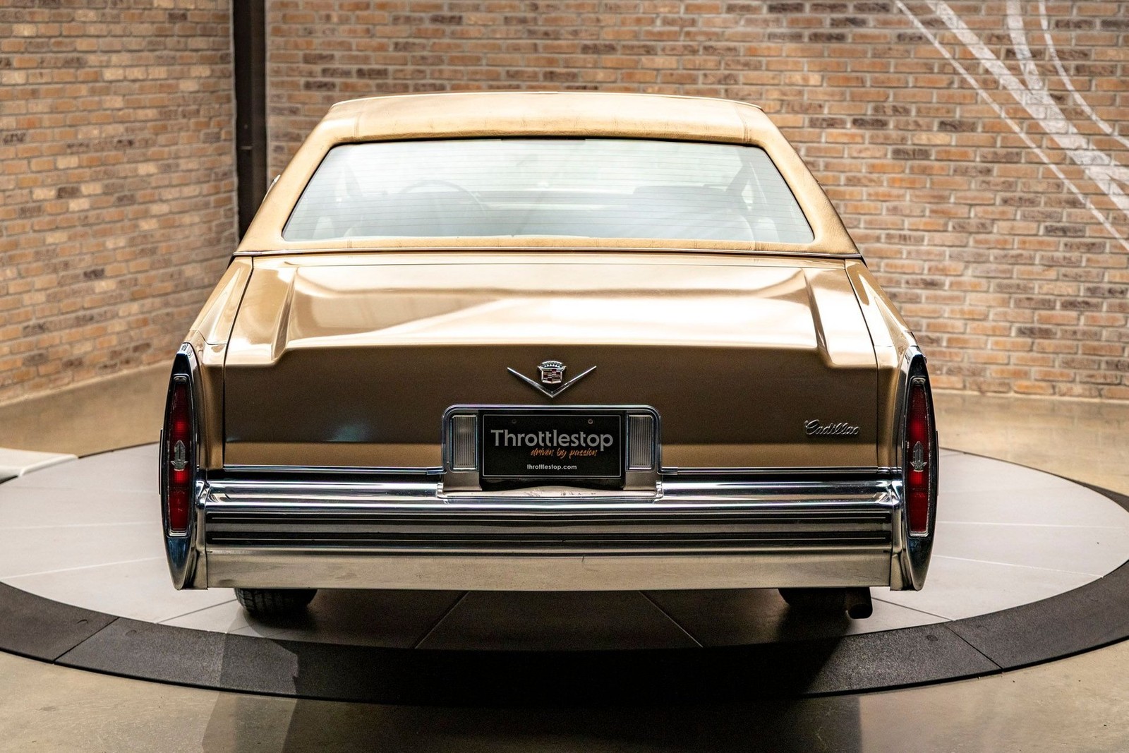 Cadillac-Coupe-DeVille-1979-Coupe-4
