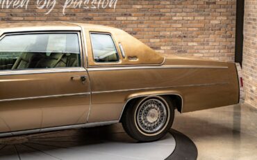 Cadillac-Coupe-DeVille-1979-Coupe-7