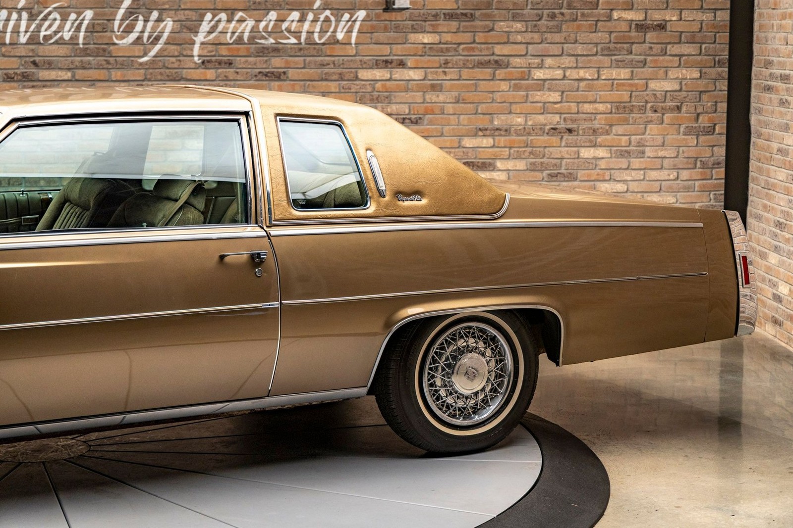 Cadillac-Coupe-DeVille-1979-Coupe-7