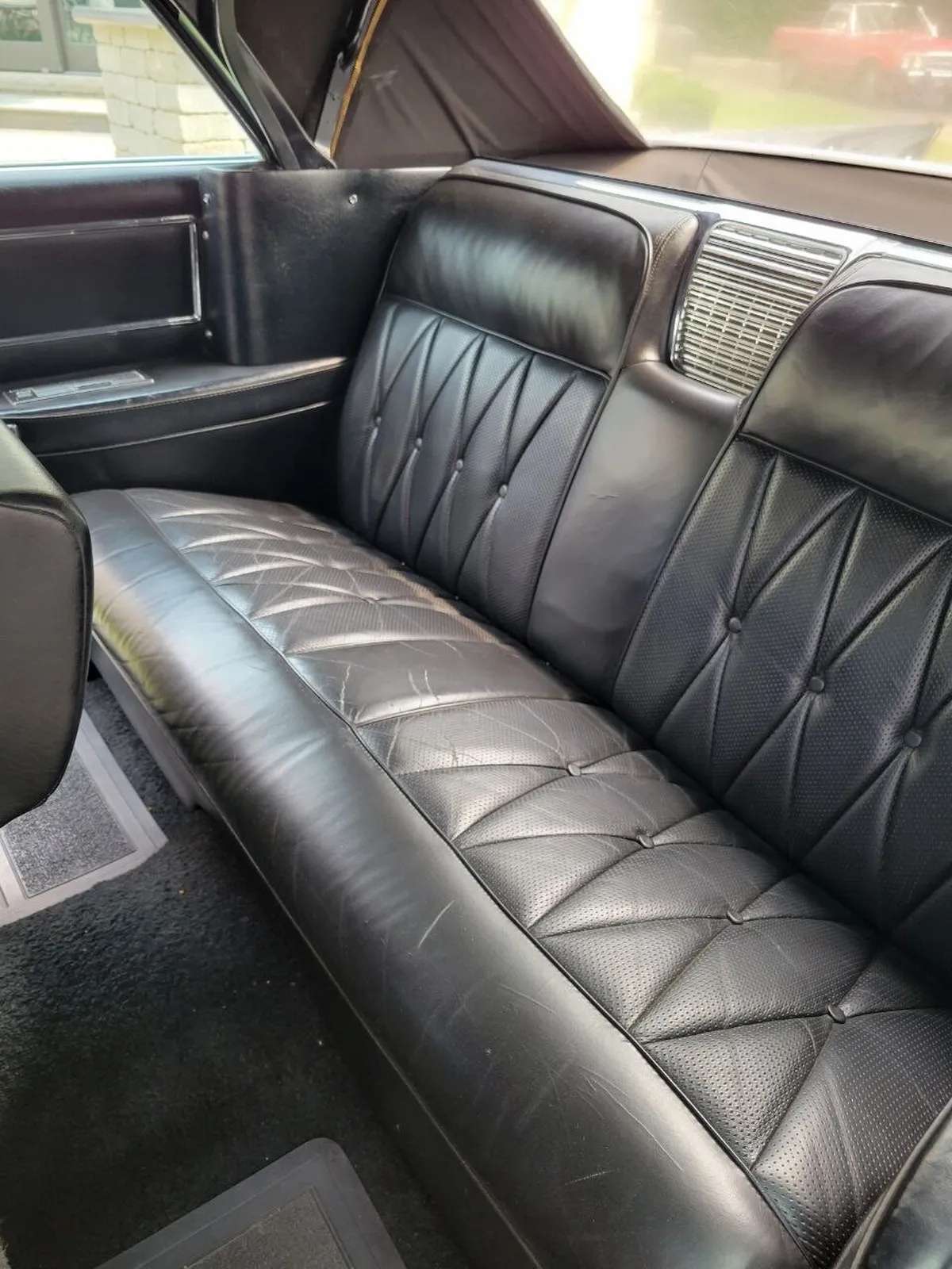 Cadillac-Coupe-deville-1964-Black-Black-4