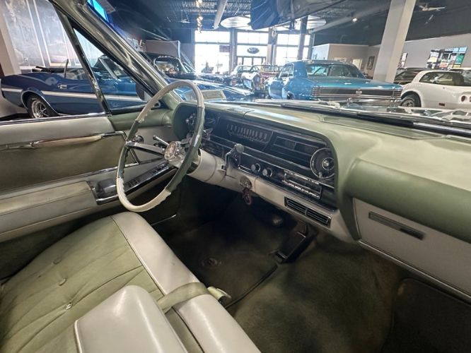 Cadillac-Coupe-deville-1964-Dark-Metallic-Green-Lime-Dorchester-Clot-19