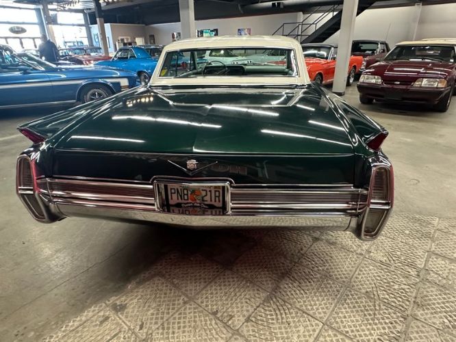 Cadillac-Coupe-deville-1964-Dark-Metallic-Green-Lime-Dorchester-Clot-27