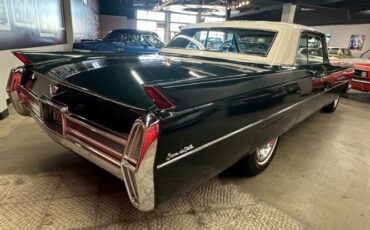 Cadillac-Coupe-deville-1964-Dark-Metallic-Green-Lime-Dorchester-Clot-32
