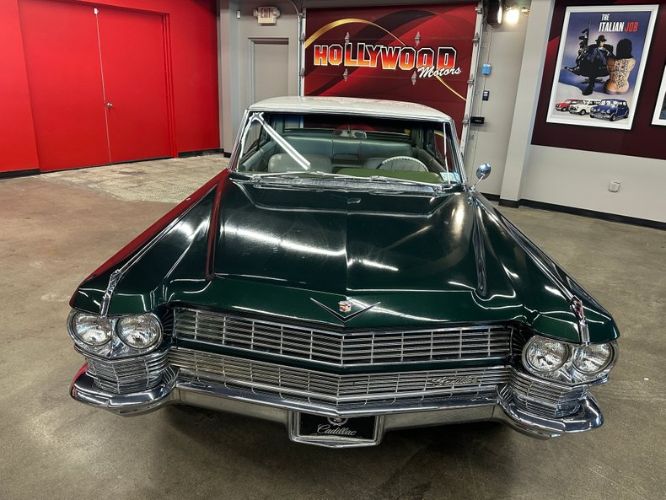 Cadillac-Coupe-deville-1964-Dark-Metallic-Green-Lime-Dorchester-Clot-33