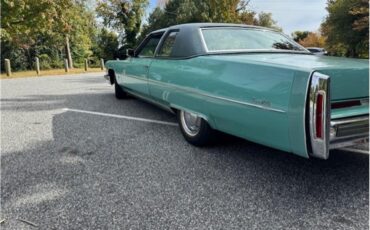 Cadillac-Coupe-deville-1975-Dunbarton-Green-Green-Plaid-11