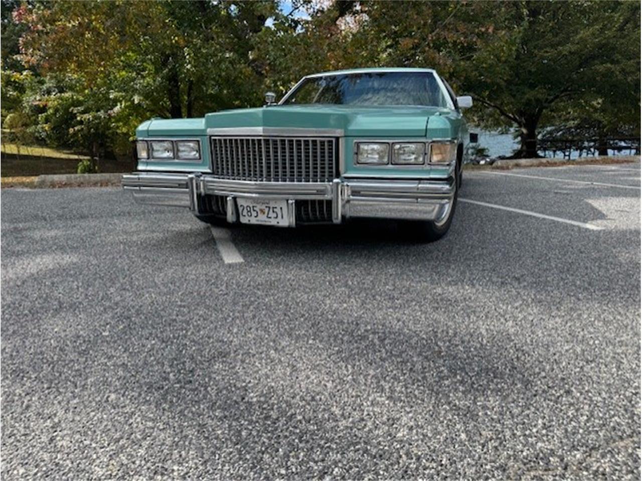 Cadillac-Coupe-deville-1975-Dunbarton-Green-Green-Plaid-13