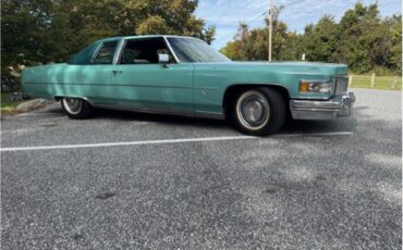 Cadillac-Coupe-deville-1975-Dunbarton-Green-Green-Plaid-16