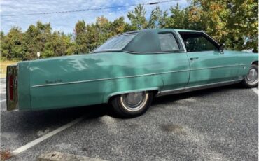 Cadillac-Coupe-deville-1975-Dunbarton-Green-Green-Plaid-19