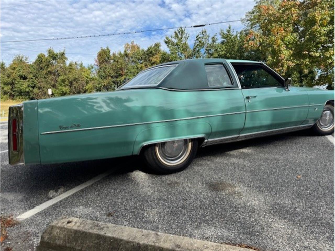 Cadillac-Coupe-deville-1975-Dunbarton-Green-Green-Plaid-19