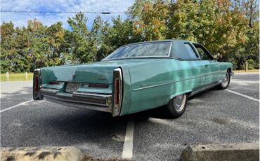 Cadillac-Coupe-deville-1975-Dunbarton-Green-Green-Plaid-20