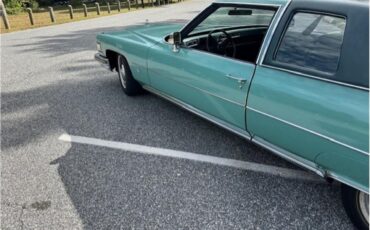 Cadillac-Coupe-deville-1975-Dunbarton-Green-Green-Plaid-26