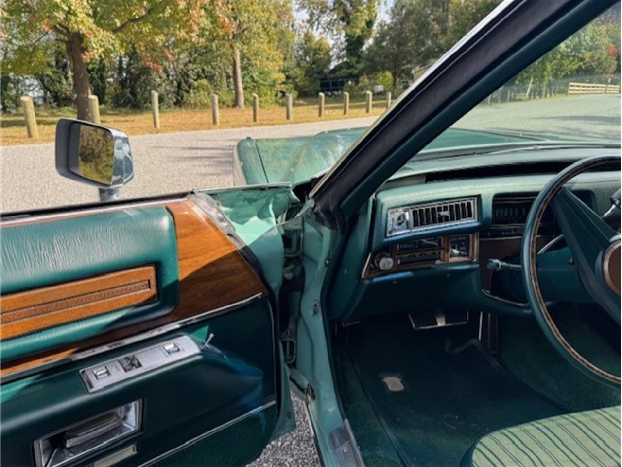 Cadillac-Coupe-deville-1975-Dunbarton-Green-Green-Plaid-3