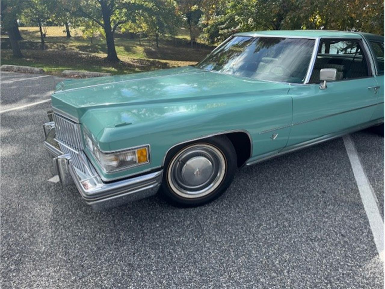 Cadillac-Coupe-deville-1975-Dunbarton-Green-Green-Plaid-58