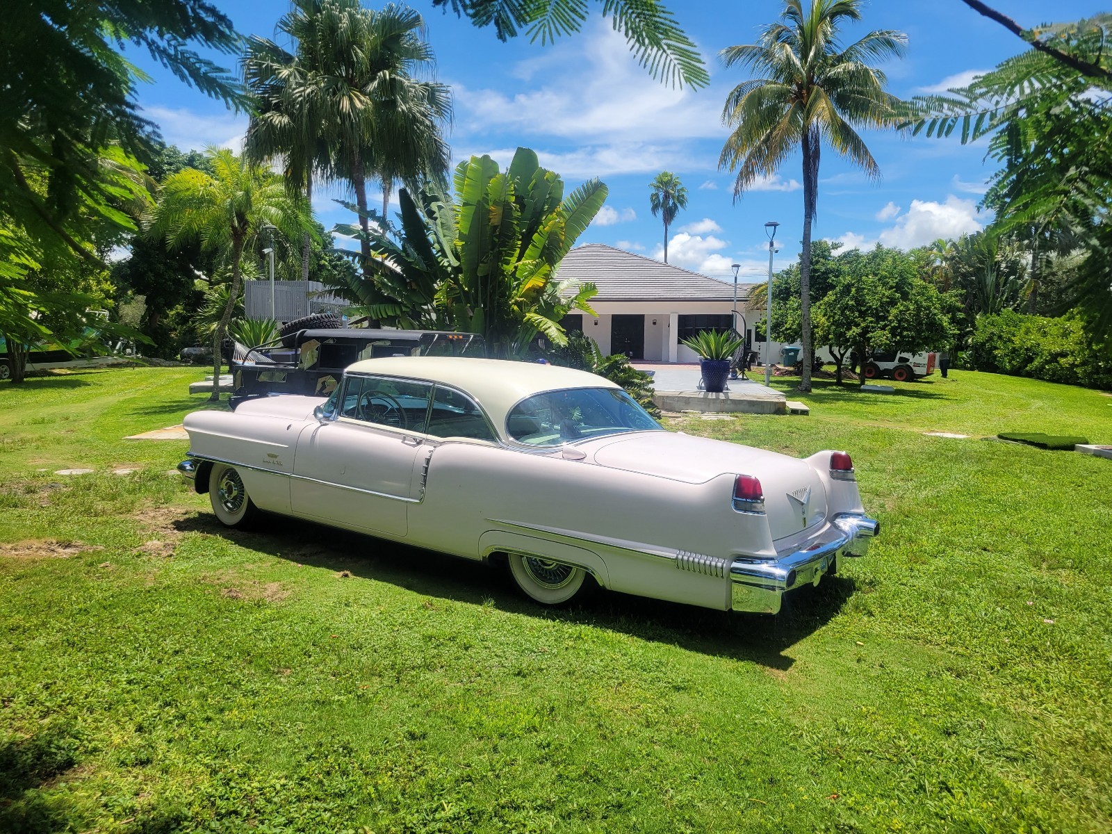 Cadillac-DeVille-1956-17