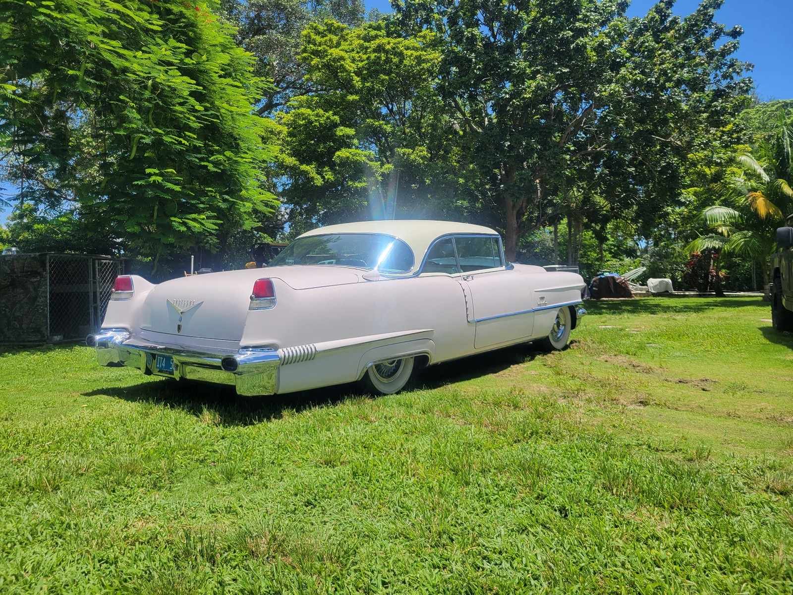Cadillac-DeVille-1956-20