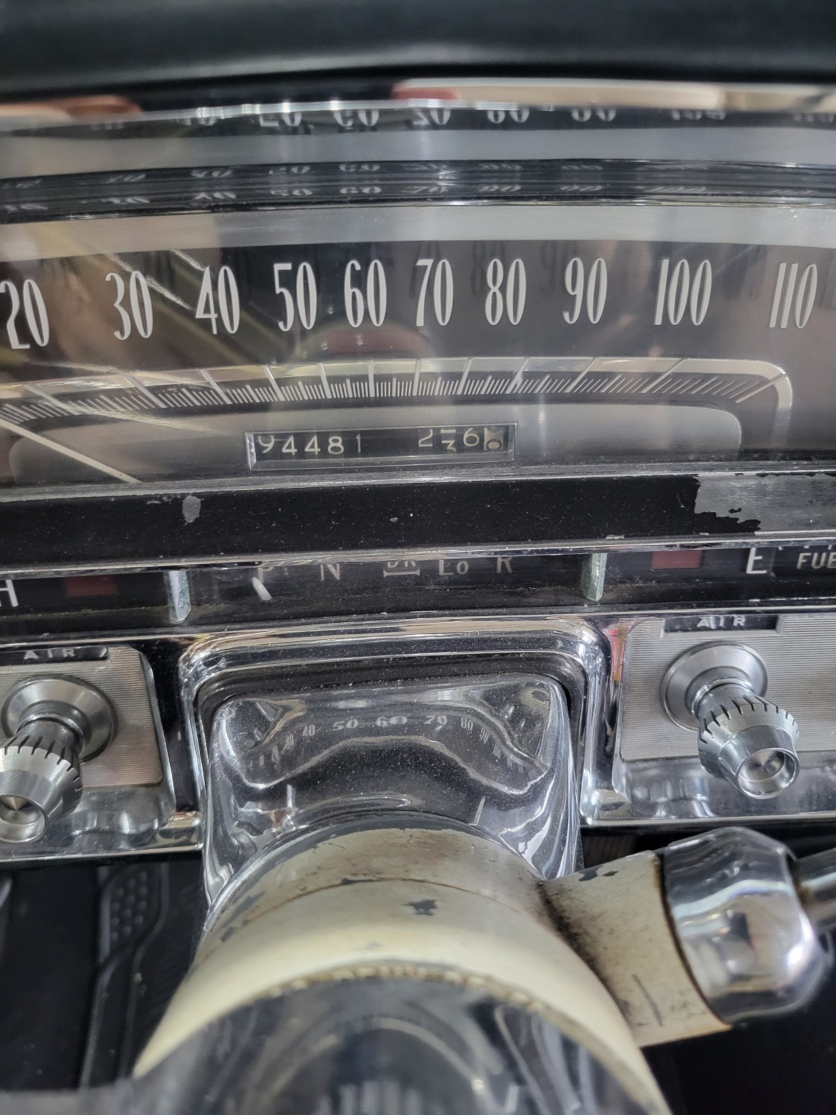 Cadillac-DeVille-1956-37