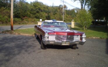Cadillac-DeVille-1965-Convertible-1