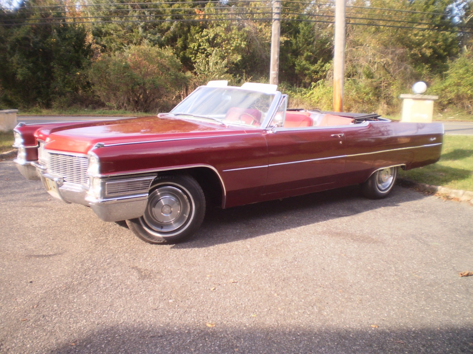 Cadillac-DeVille-1965-Convertible