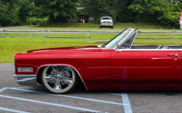 Cadillac-DeVille-1966-Convertible-3