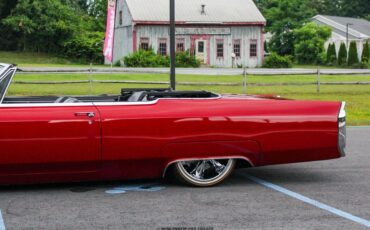 Cadillac-DeVille-1966-Convertible-4