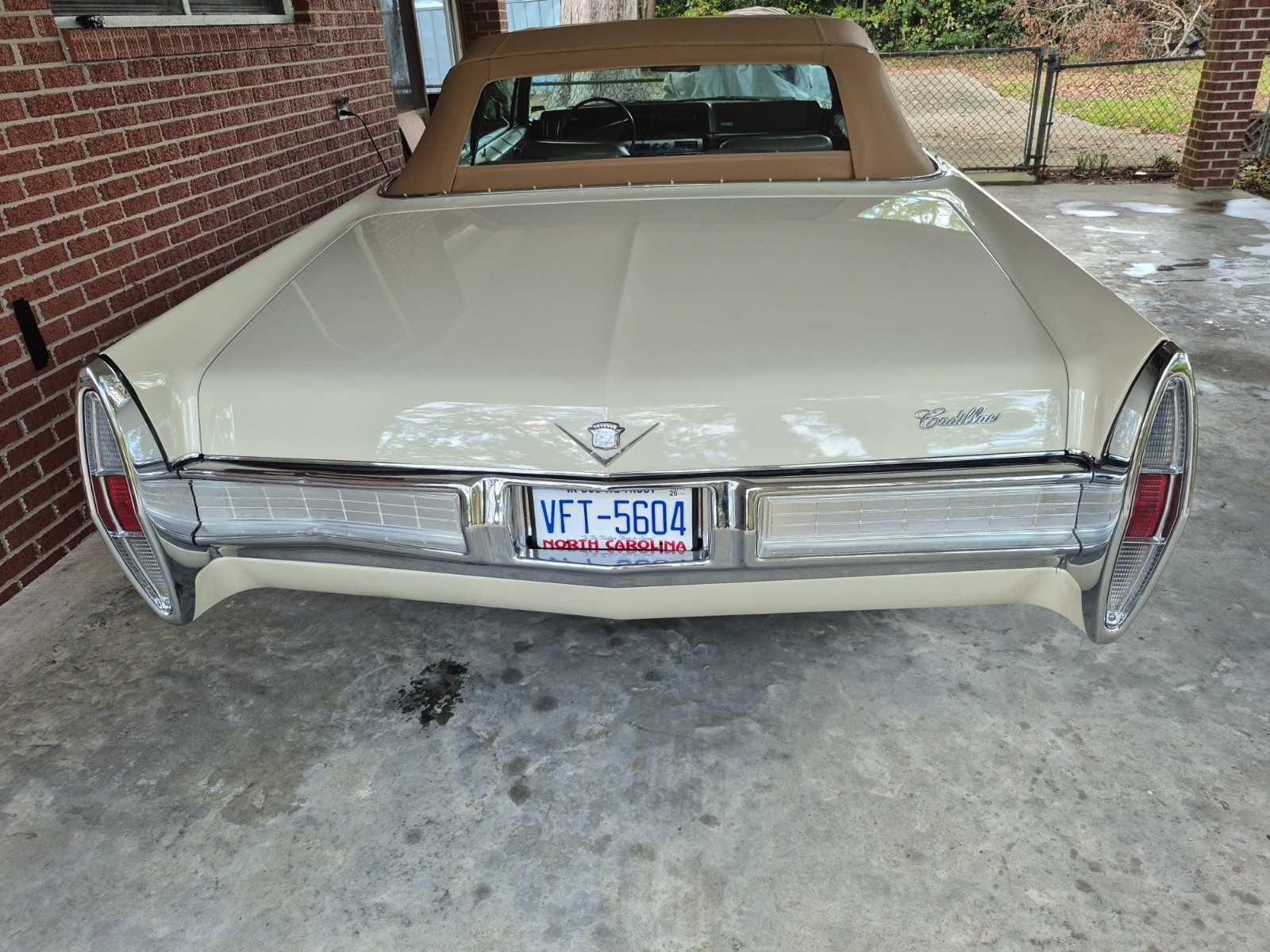 Cadillac-DeVille-1967-Convertible-14