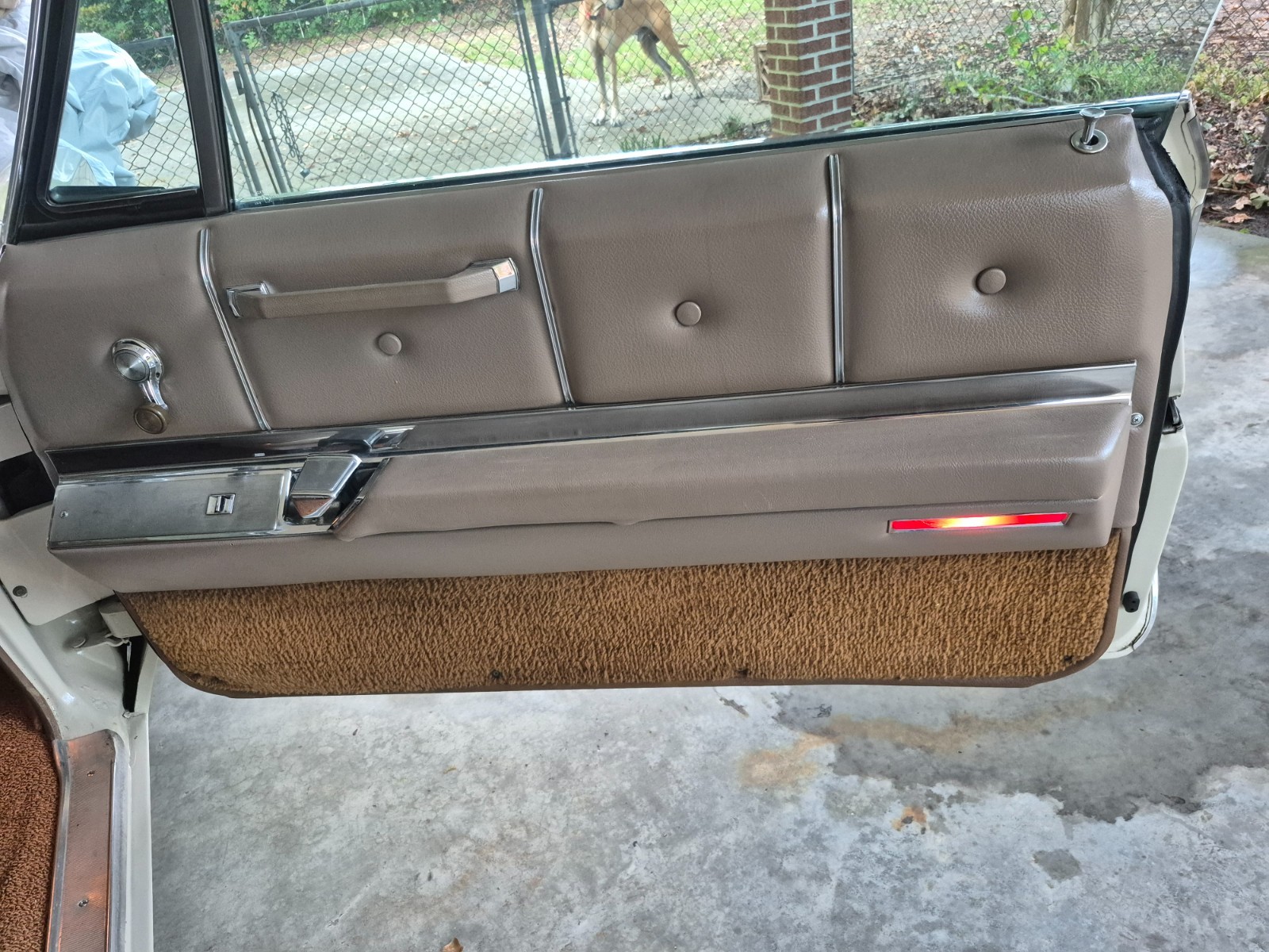 Cadillac-DeVille-1967-Convertible-31