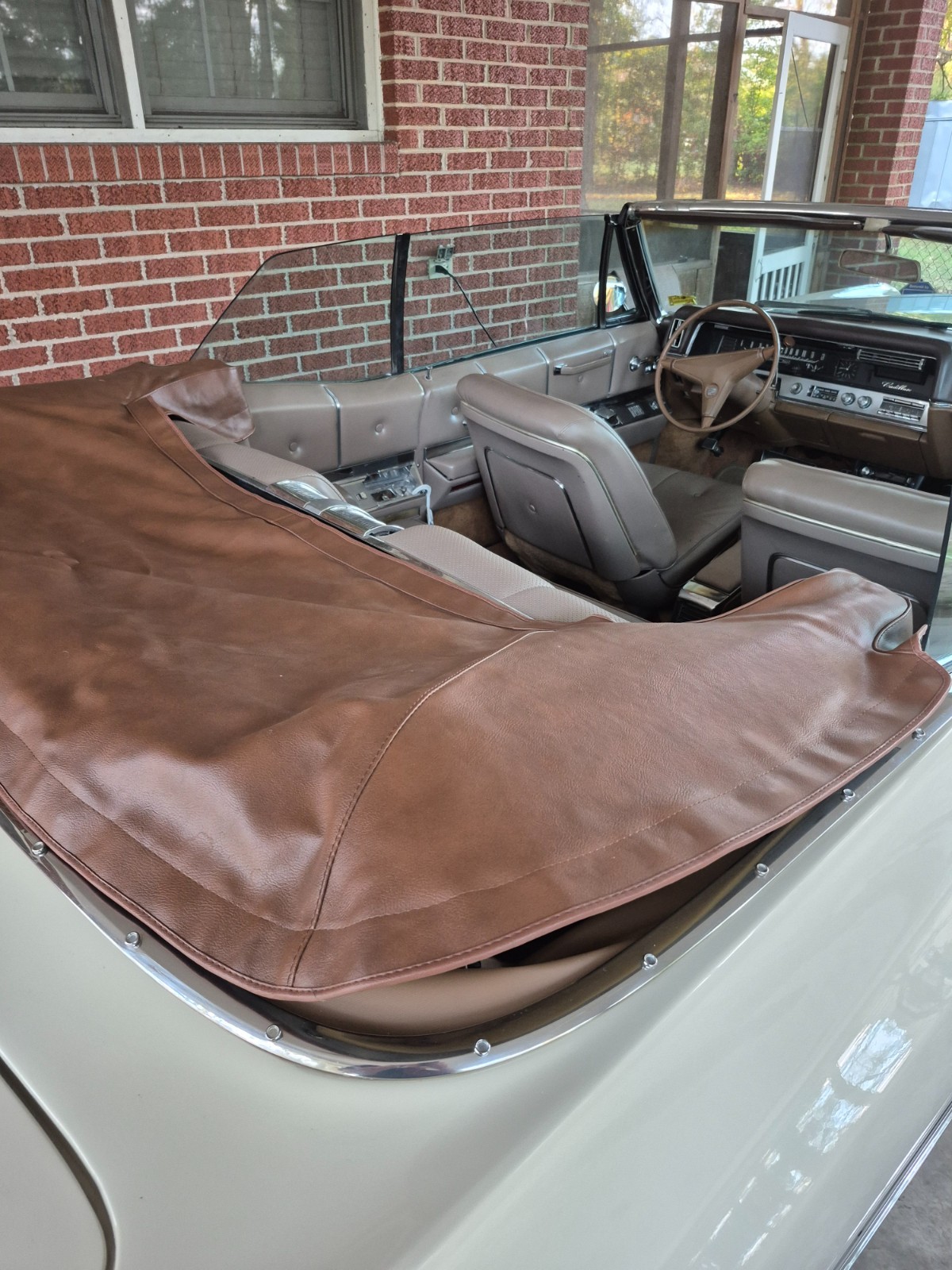 Cadillac-DeVille-1967-Convertible-36