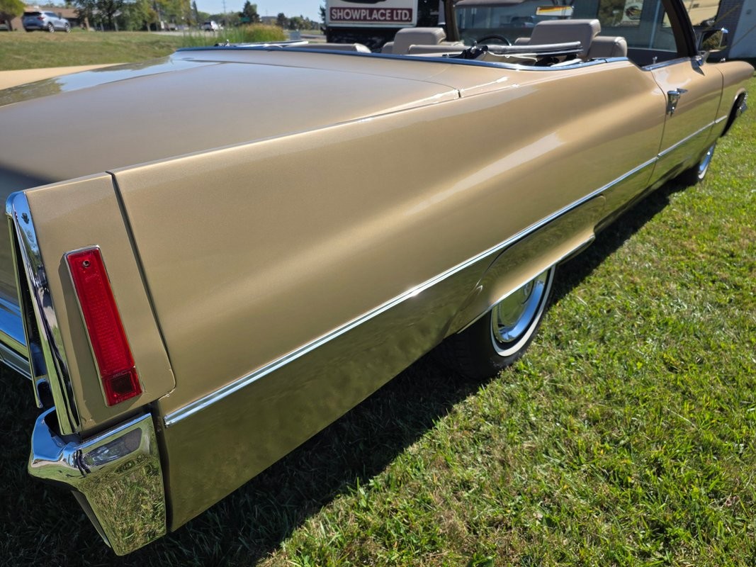 Cadillac-DeVille-1970-11