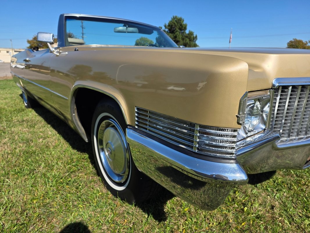 Cadillac-DeVille-1970-2
