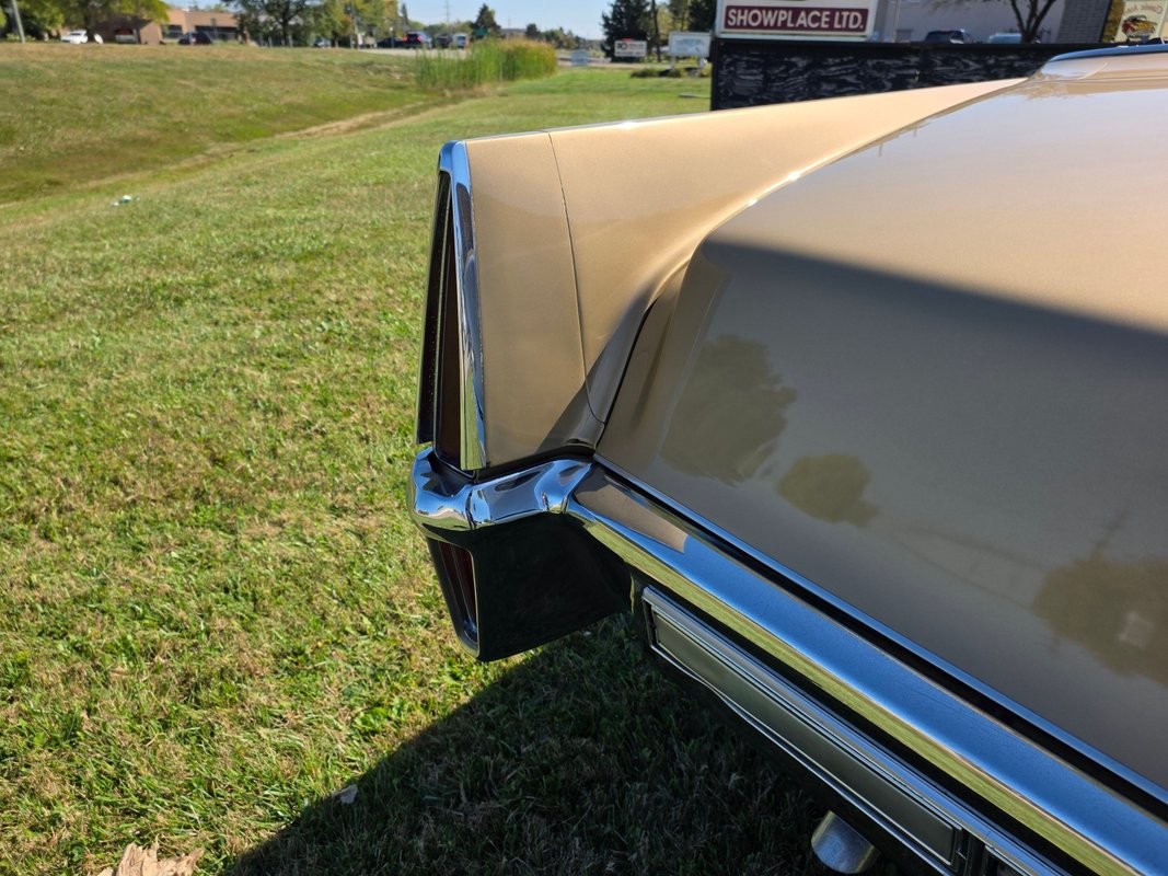 Cadillac-DeVille-1970-22