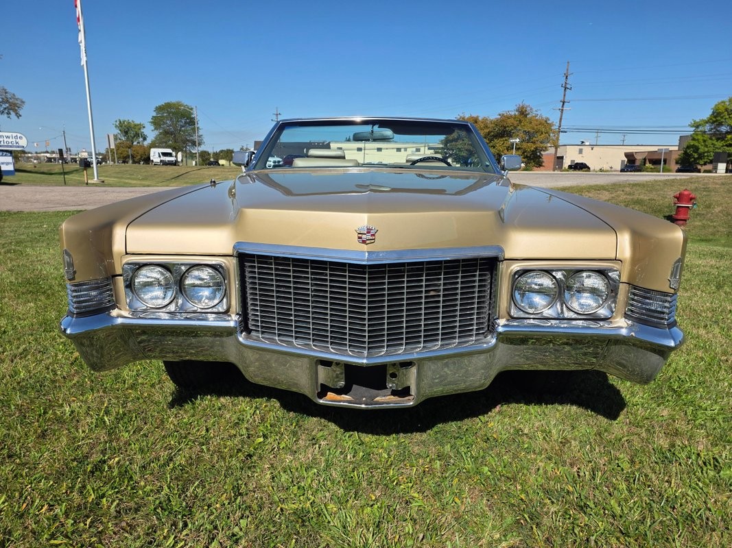 Cadillac-DeVille-1970-3
