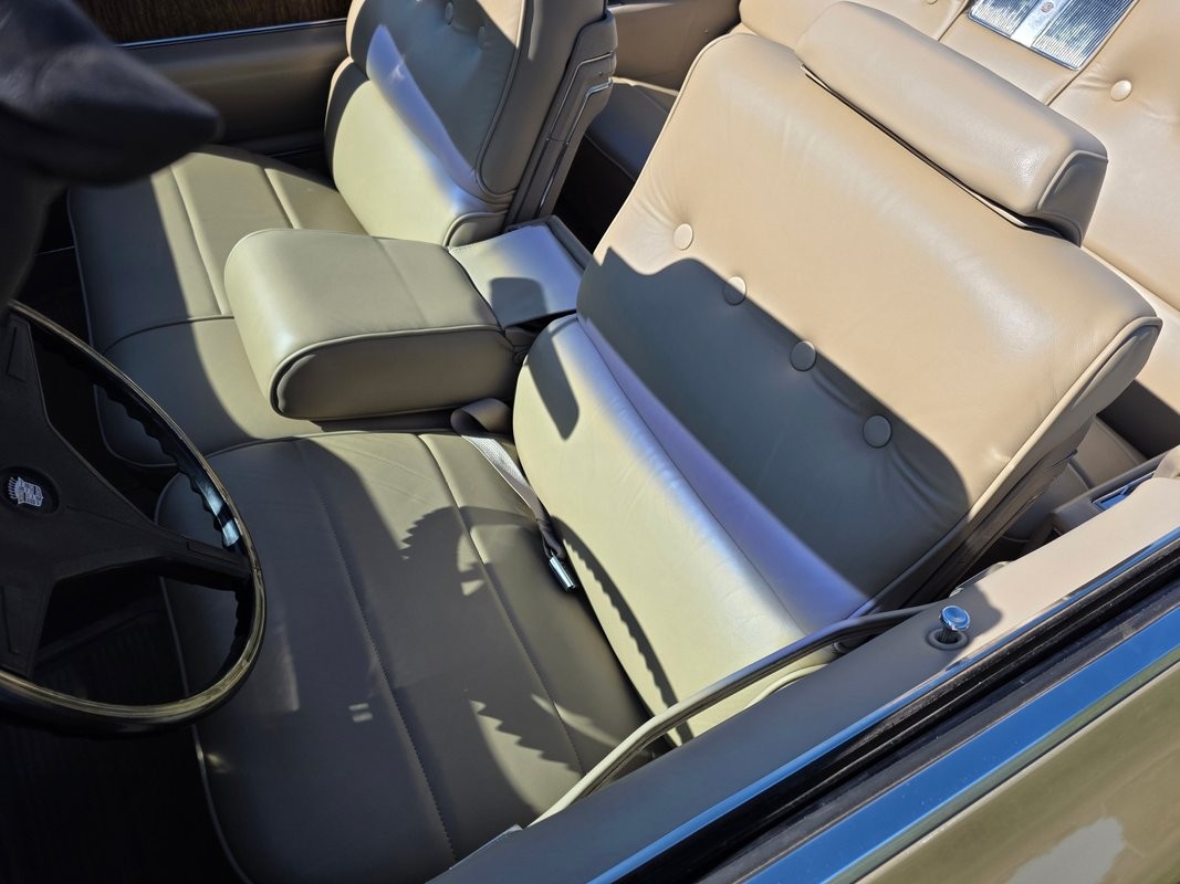 Cadillac-DeVille-1970-32
