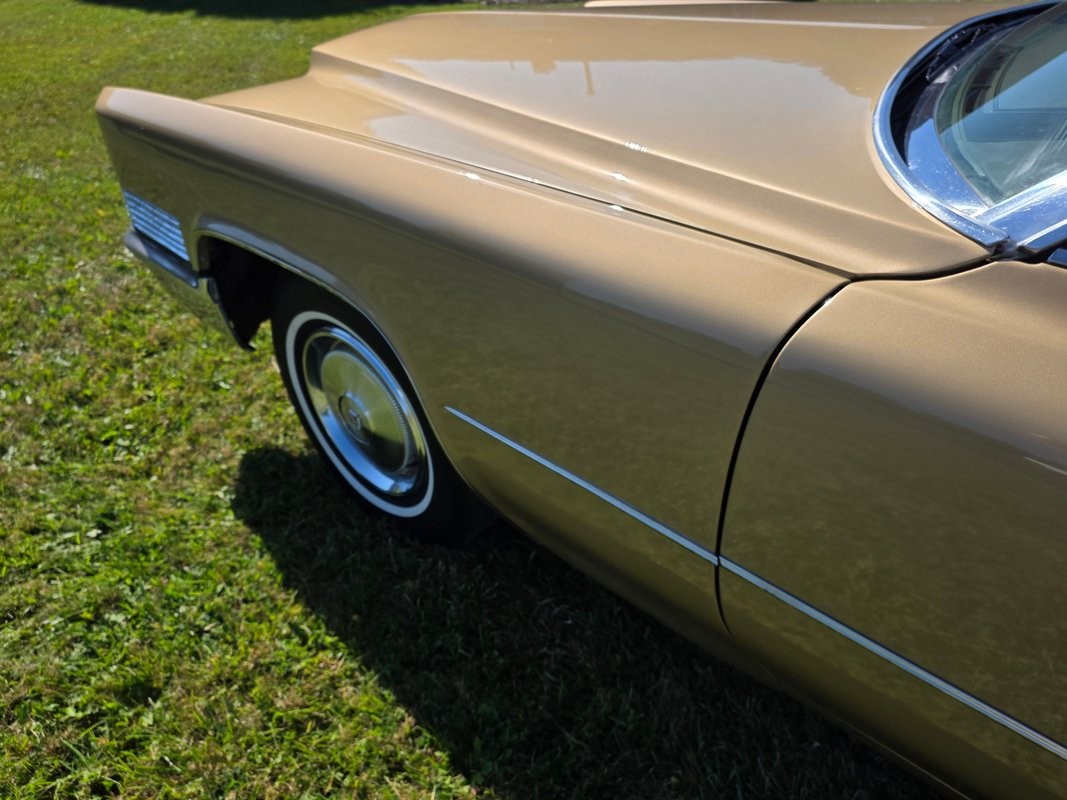 Cadillac-DeVille-1970-33