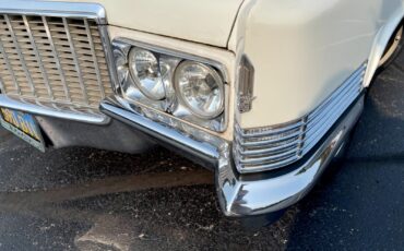 Cadillac-DeVille-1970-Sedan-10