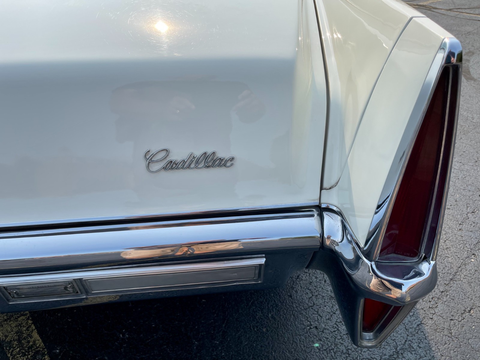 Cadillac-DeVille-1970-Sedan-12