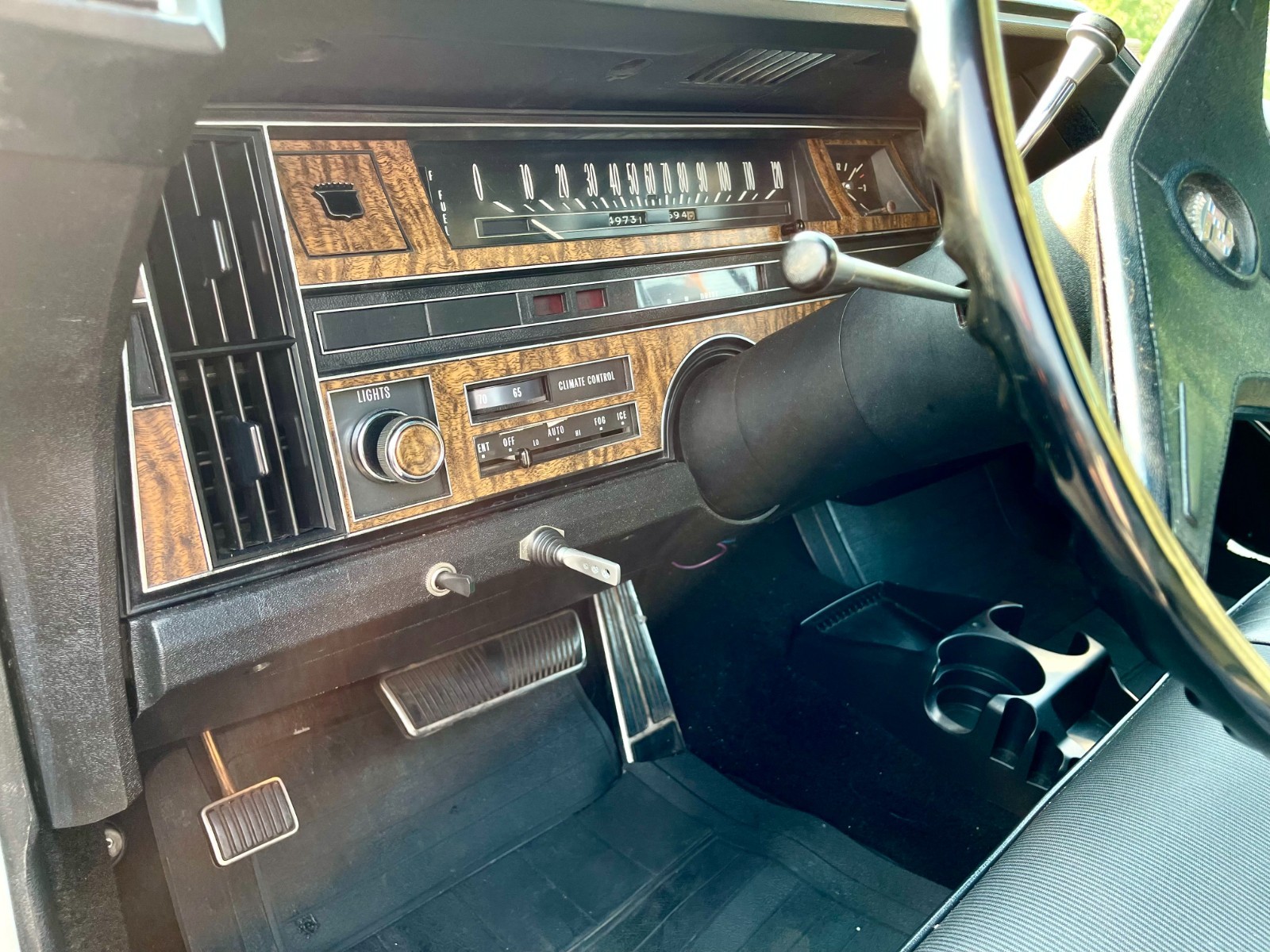 Cadillac-DeVille-1970-Sedan-18